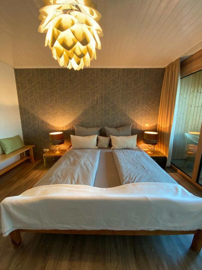 Doppelzimmer Mit Bad & Balkon Simmersfeld 外观 照片