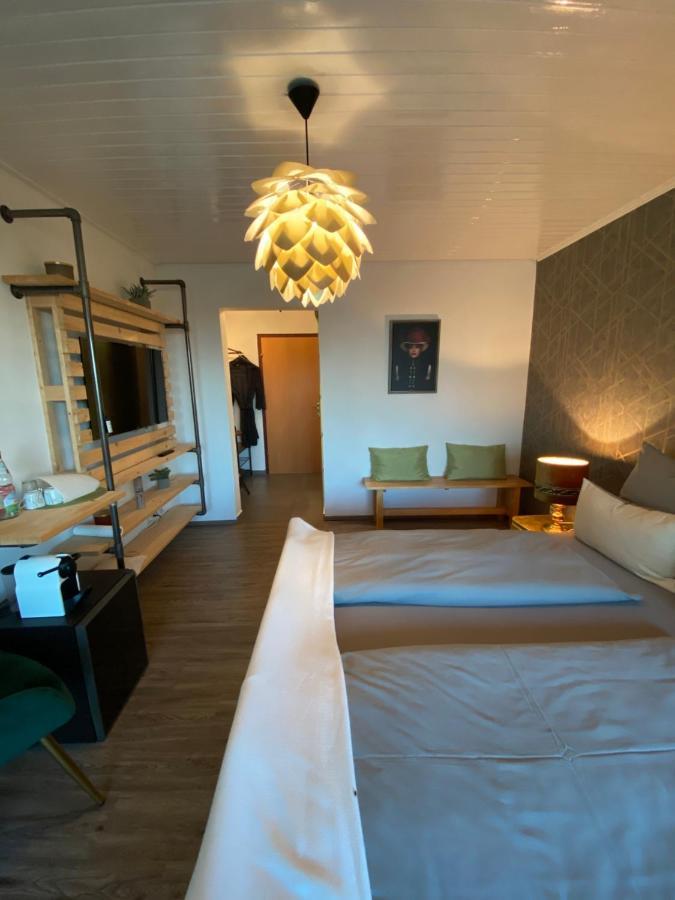 Doppelzimmer Mit Bad & Balkon Simmersfeld 外观 照片